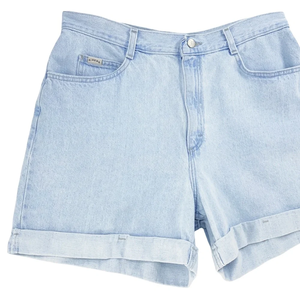 Vintage Lee Riders High Rise 100% Cotton Cuffed Light Blue Wash Jean Shorts - Picture 2 of 10